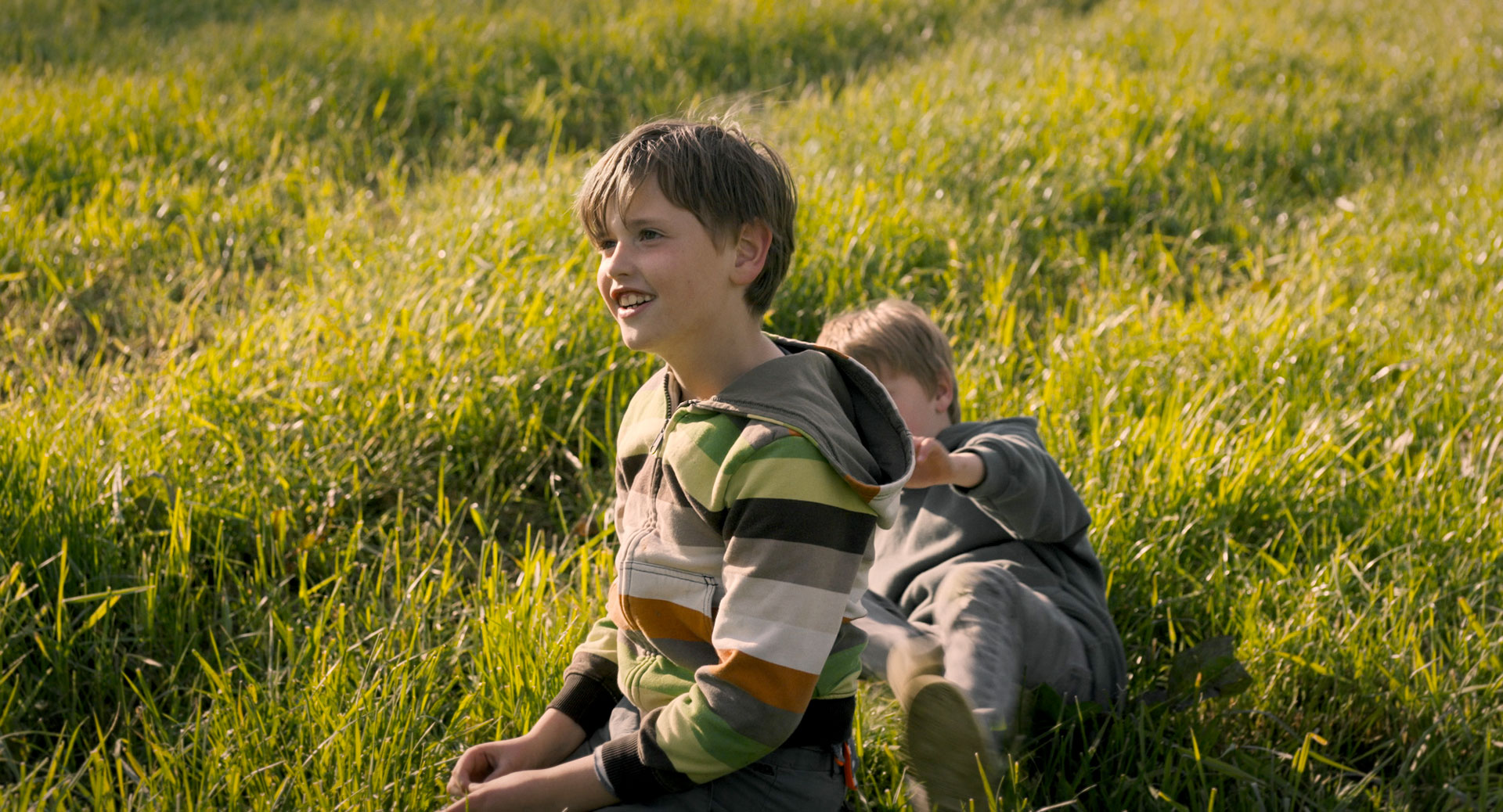 Un village en émoi (directed by Sébastien / Les Films de Mireille)